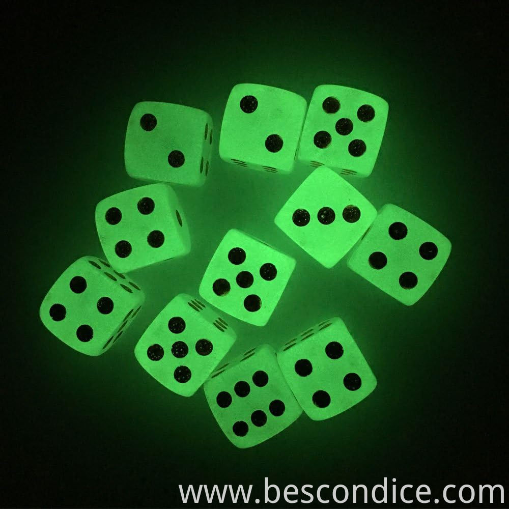 Glow In Dark Dice For Mtg Rpg 2